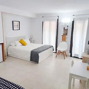 https://lateral-rooms-girona.topcostabravahotels.com