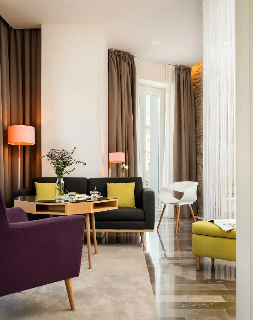 Torre Homenaje Historical Suites Seville